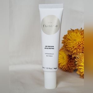 New Flanerie Lily Bloom Vivifying Hyaluronic Serum